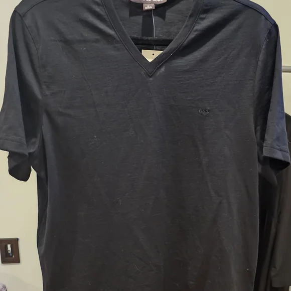 Michael Kors Black V-Neck Short Sleeve Tee - Picture 1 of 5